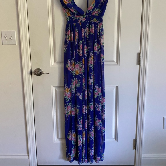 FEMME Floral Halter Gown - Picture 3 of 8